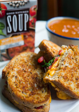 Spinach and Roasted Red Pepper Chipotle Grilled Cheese