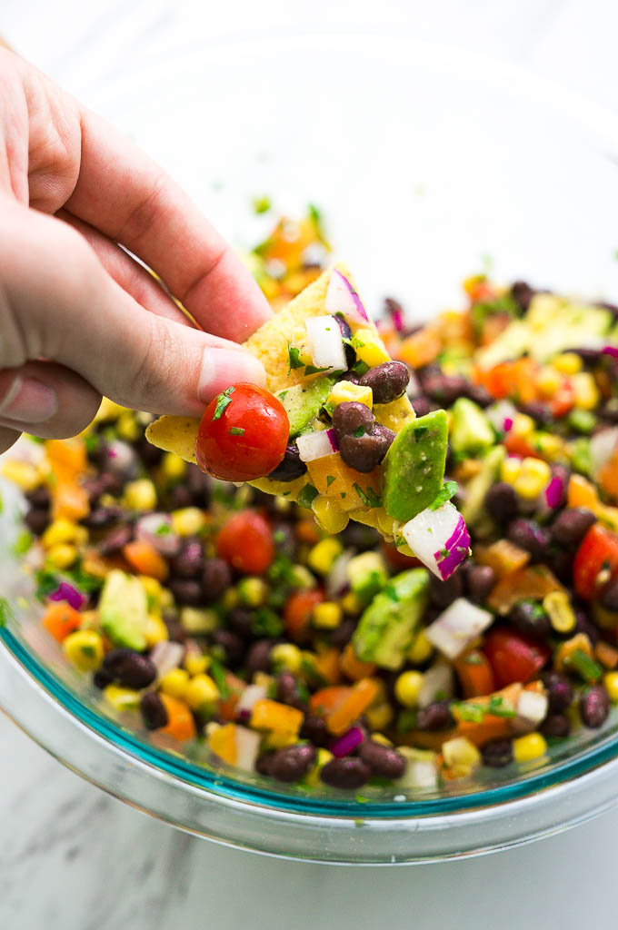 Summer is in full swing and to keep cool and refreshed, I'm a big fan of eating raw veggies like in this classic cowboy caviar! 
