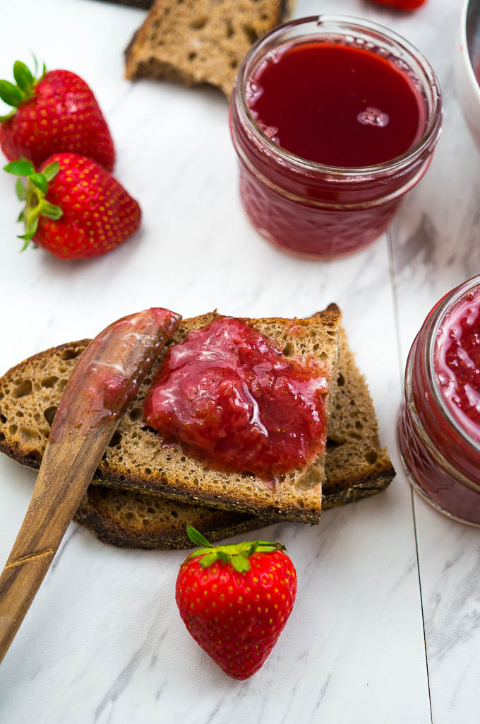 Pressure Cooker Strawberry jam cooks on high pressure for just 1 minute and gives you the most lovely fruity fresh jam!