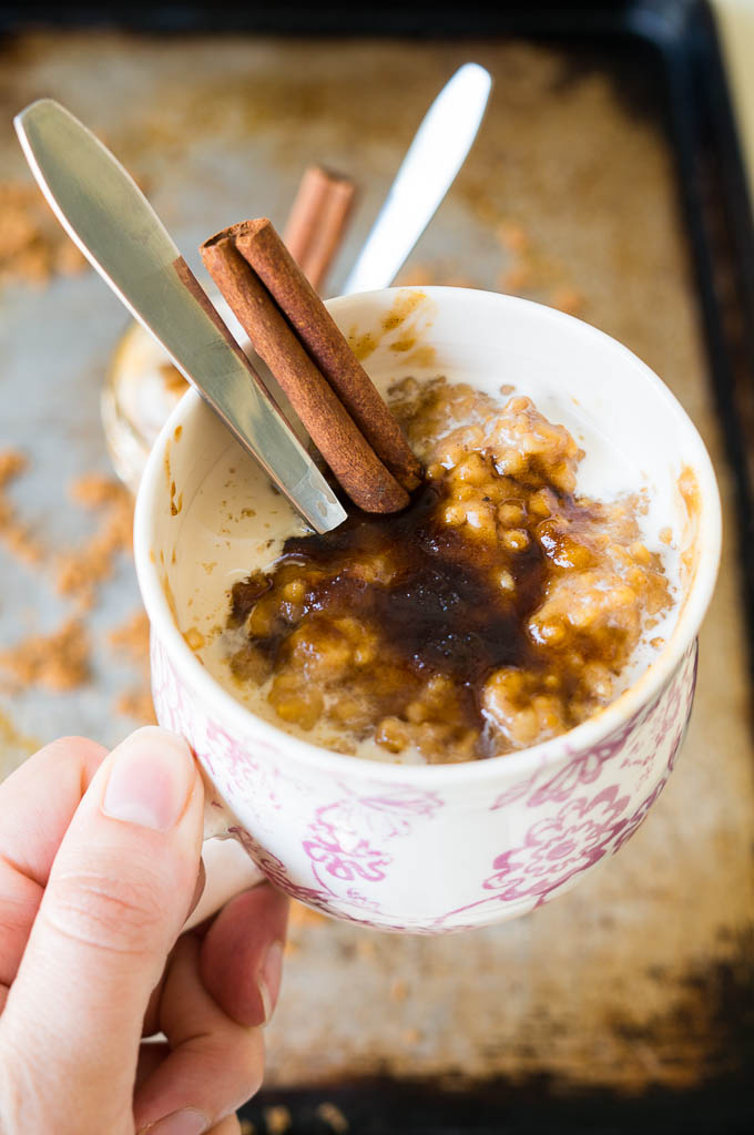 Pressure Cooker Pumpkin Spice Latte Oats. Real ingredients, a small kick of morning caffeine, and it won't break the bank!