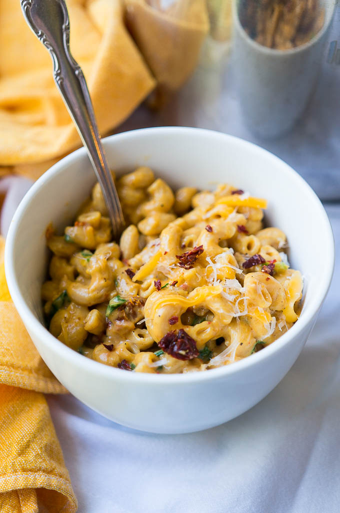Pressure Cooker Savory Pumpkin Mac and Cheese is a dreamy, creamy mac with fall flavors that make you want more and more! 